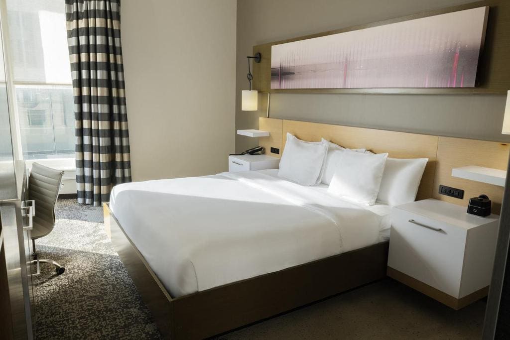 Standard King Room room - Image 3