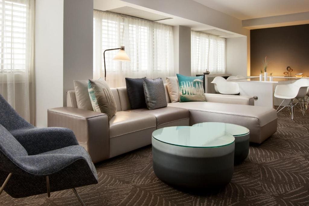 Wow One-Bedroom Hospitality King Suite room - Image 1