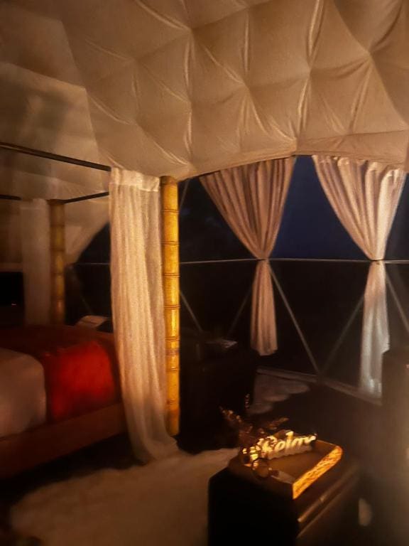 Tent room - Image 2