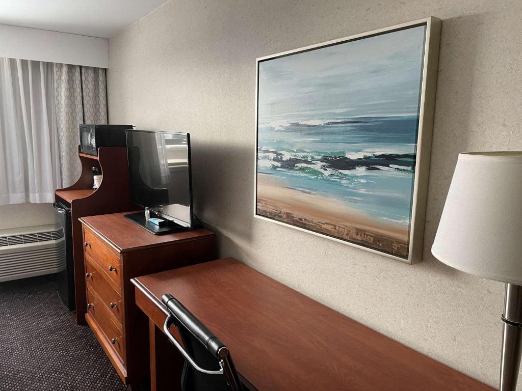 Double Room with Two Double Beds room - Image 3