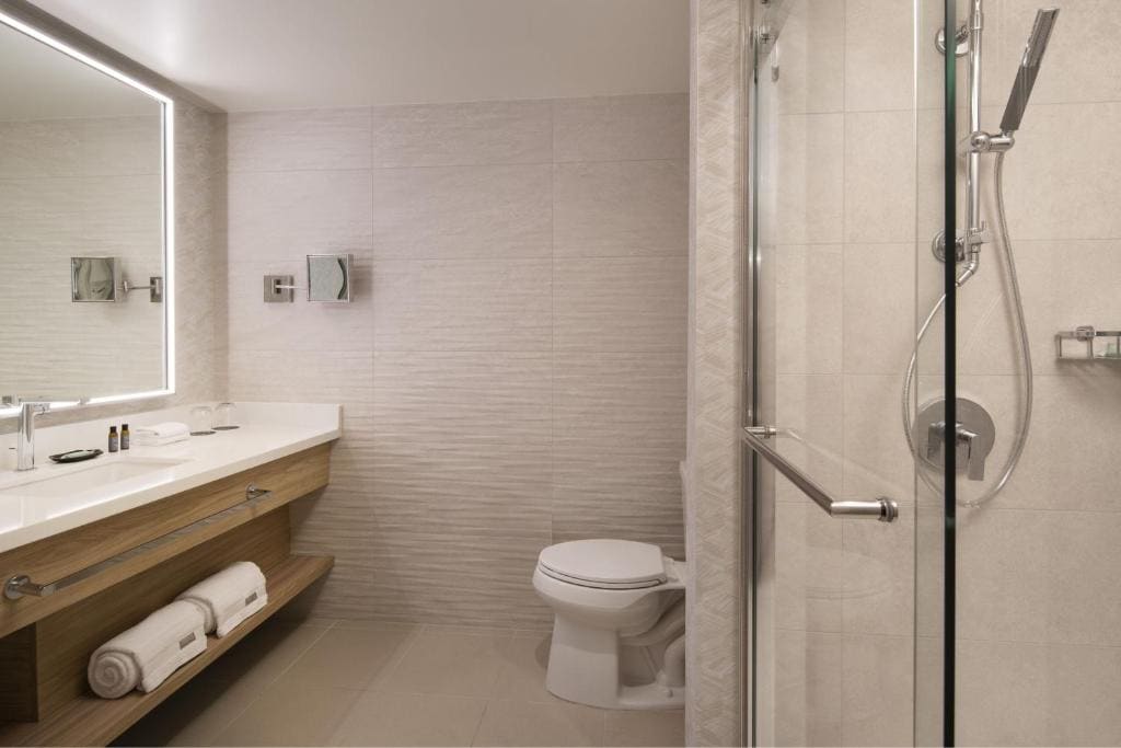 King Room with Mountain View room - Image 2