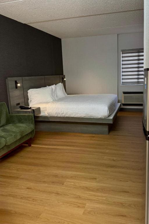 Standard King Room room - Image 1