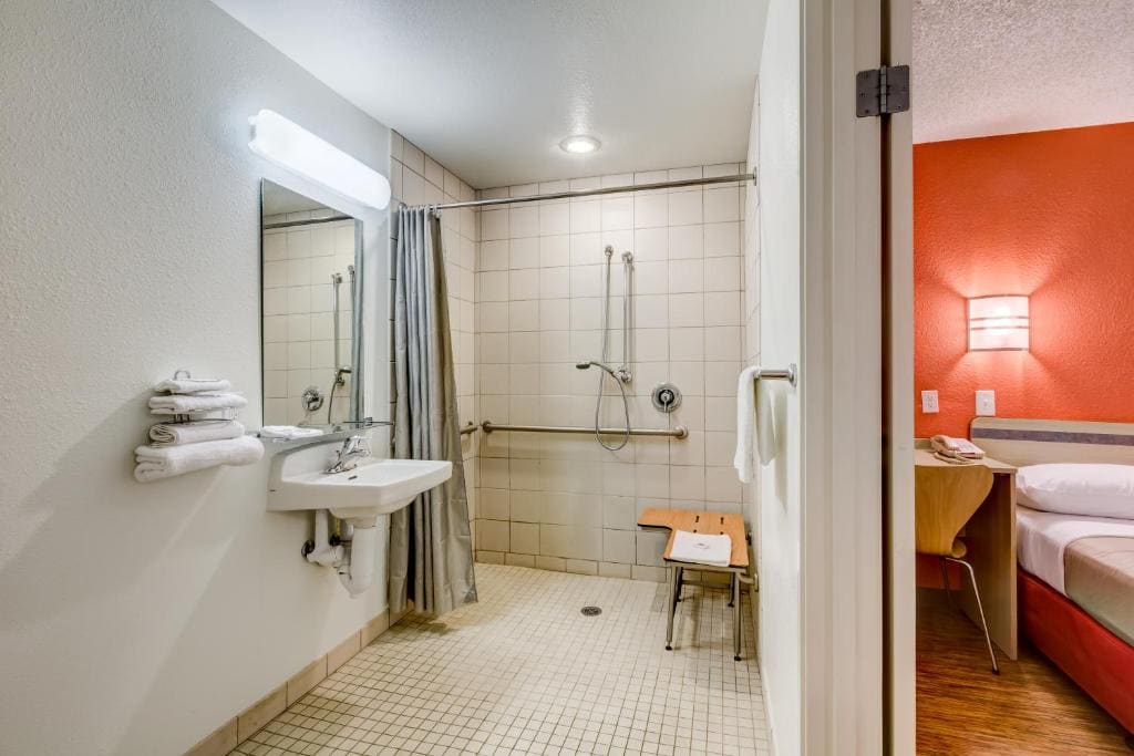 Quadruple Room room - Image 2