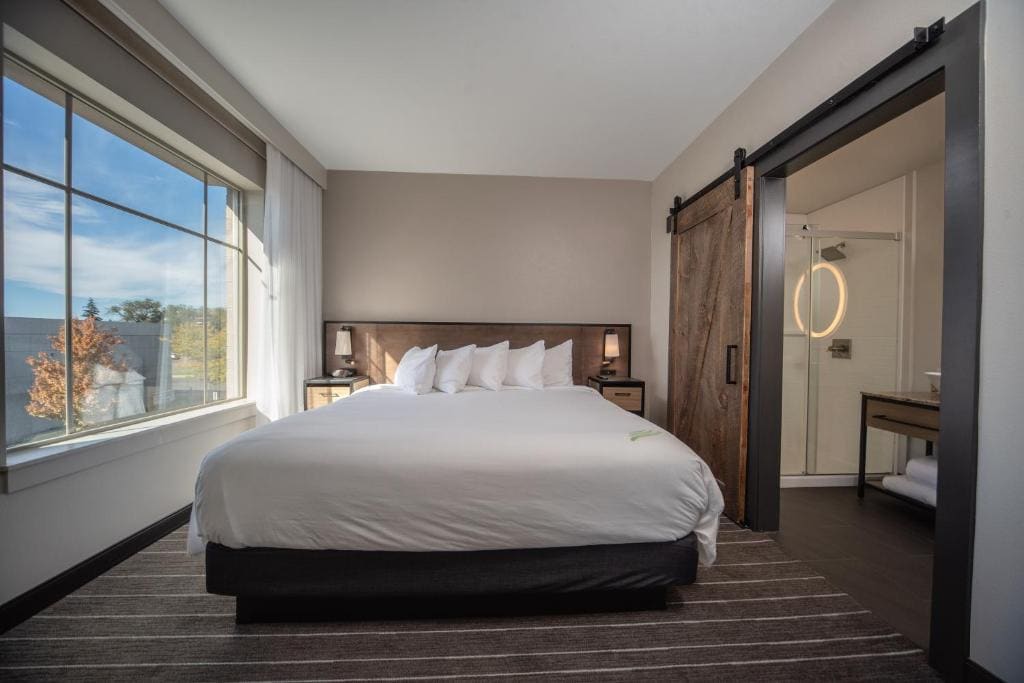 King Room room - Image 1
