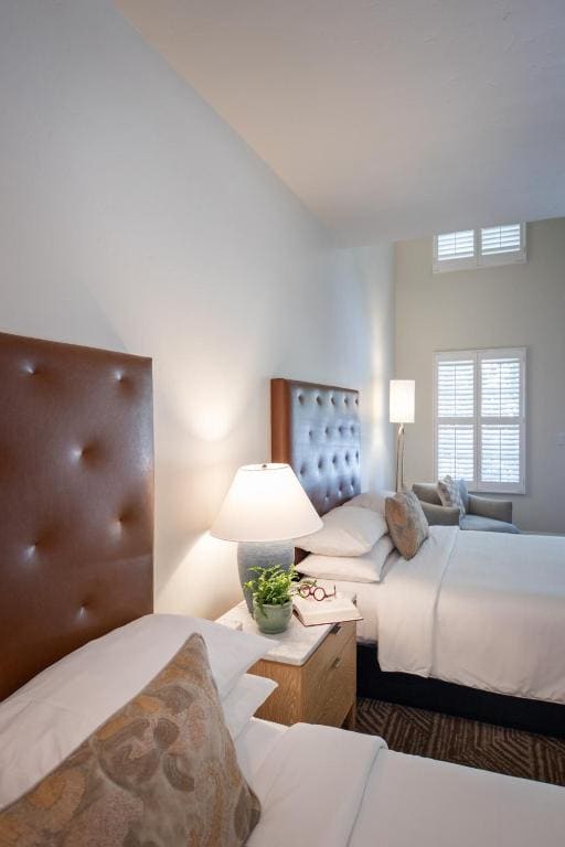 Queen Room with Two Queen Beds - Disability Access room - Image 3