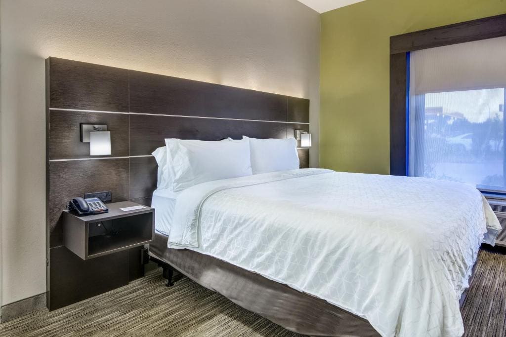 Standard King Room room - Image 2