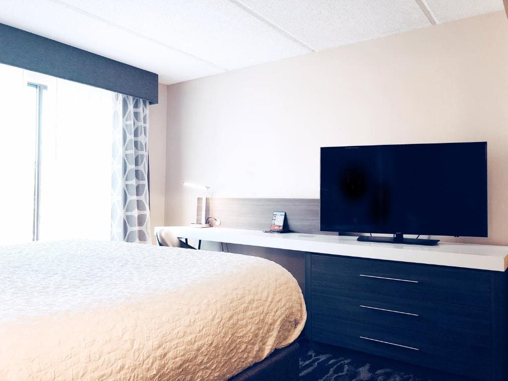 Standard King Room - Non-Smoking room - Image 1
