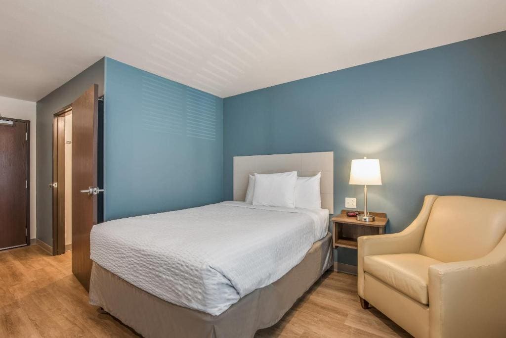 Standard Queen Room - Non-Smoking room - Image 3