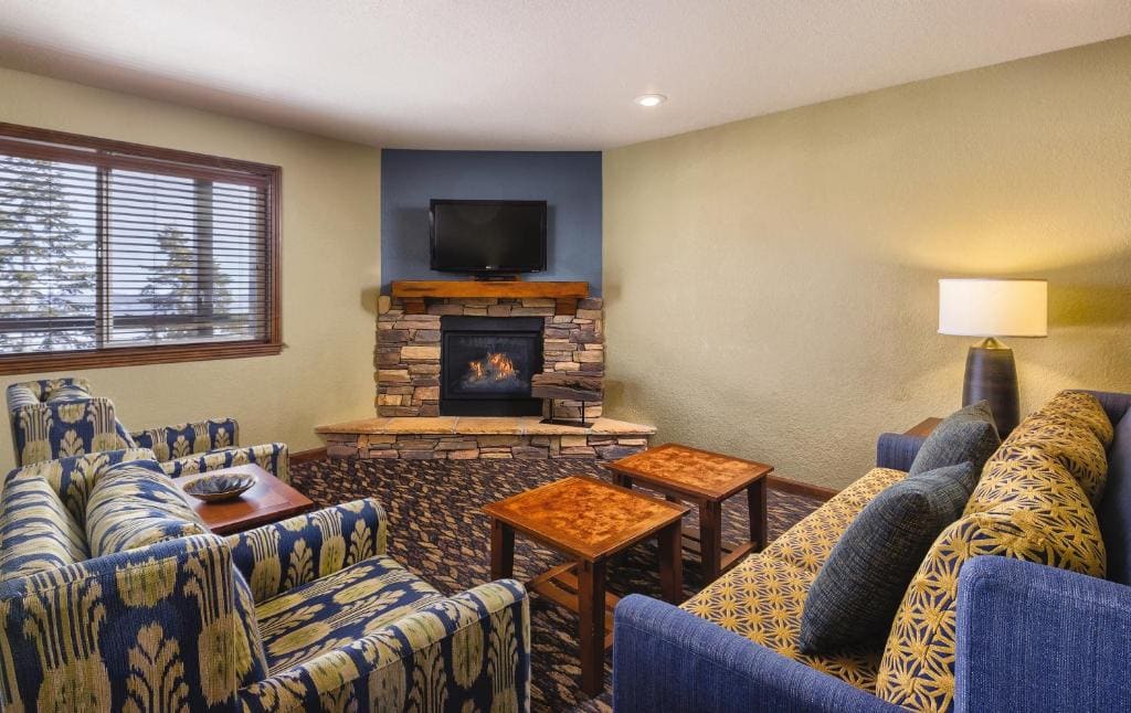 Two-Bedroom Suite room - Image 2