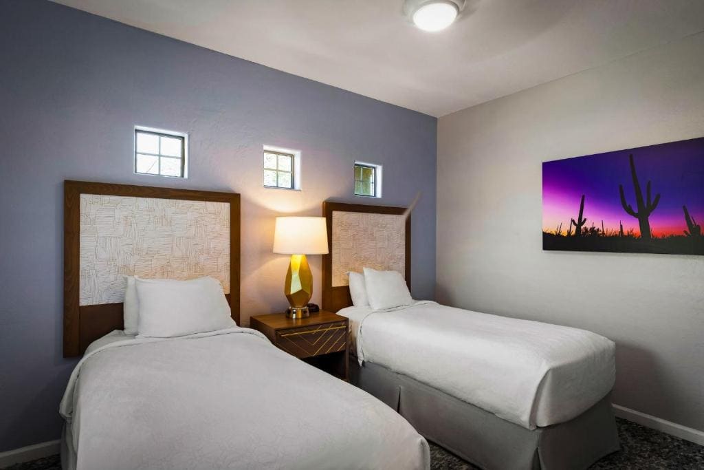 Three-Bedroom Apartment room - Image 2