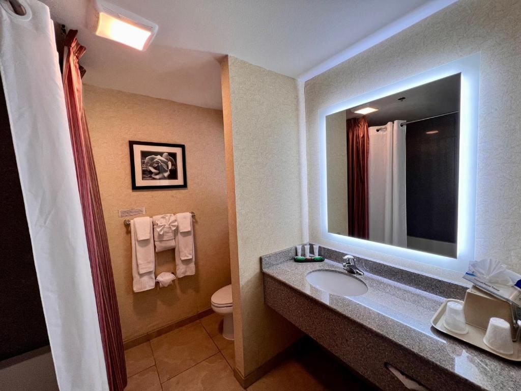 Two-Bedroom Apartment room - Image 3