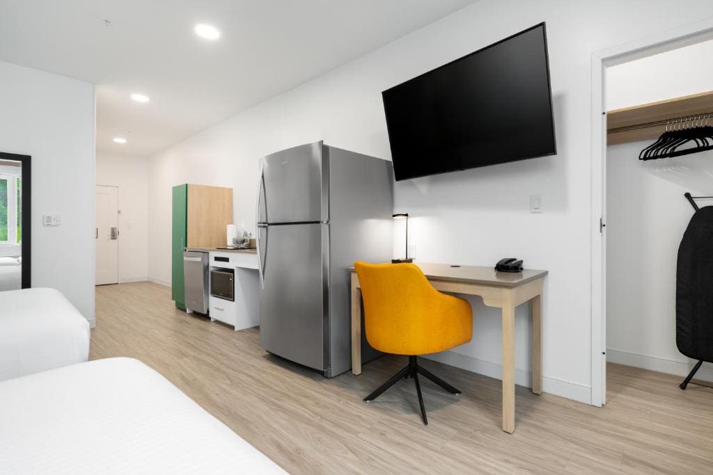Queen Studio - Disability Access room - Image 1