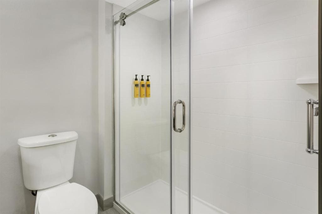 King Room - Non-Smoking room - Image 3