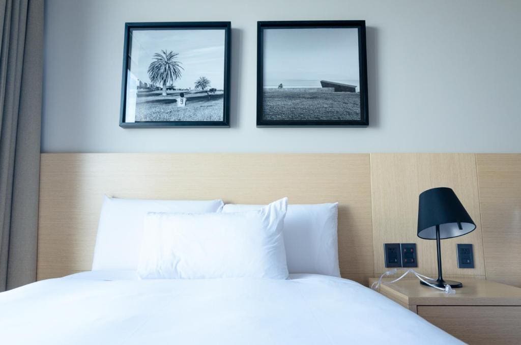 Double Room with Two Double Beds - Non-Smoking room - Image 3