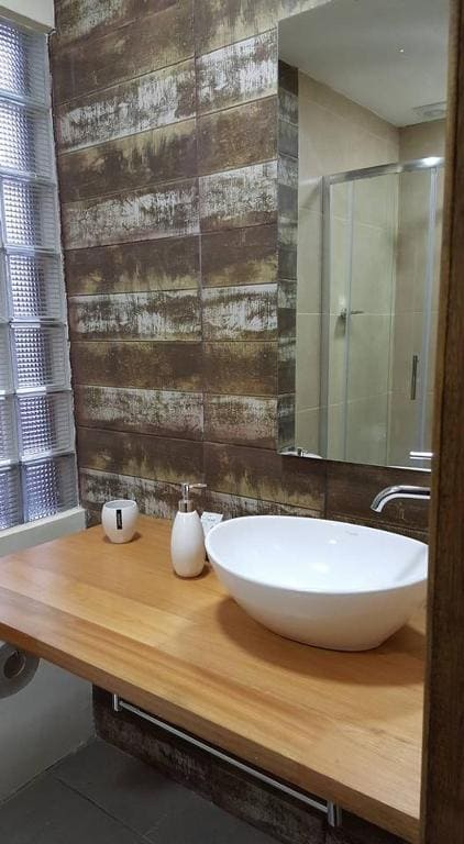 Standard Double Suite room - Image 2