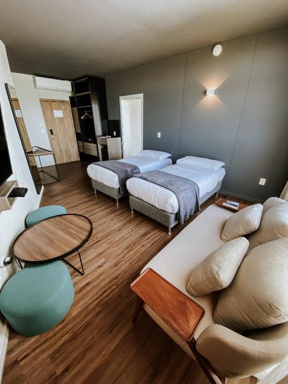 Suite with River View room - Image 2