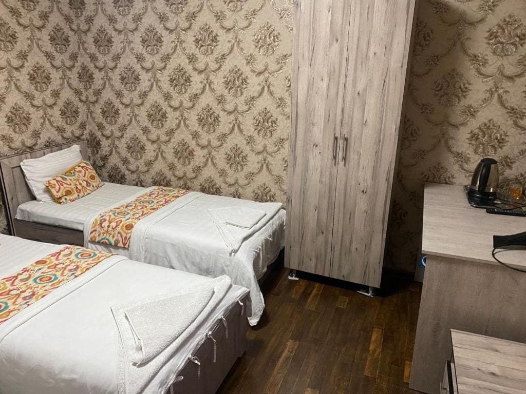 Budget Triple Room room - Image 1