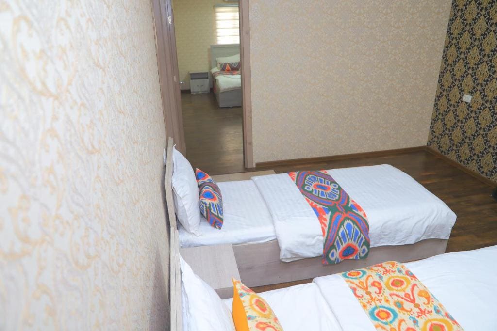 Family Room room - Image 2