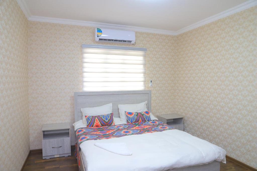 Family Room room - Image 1