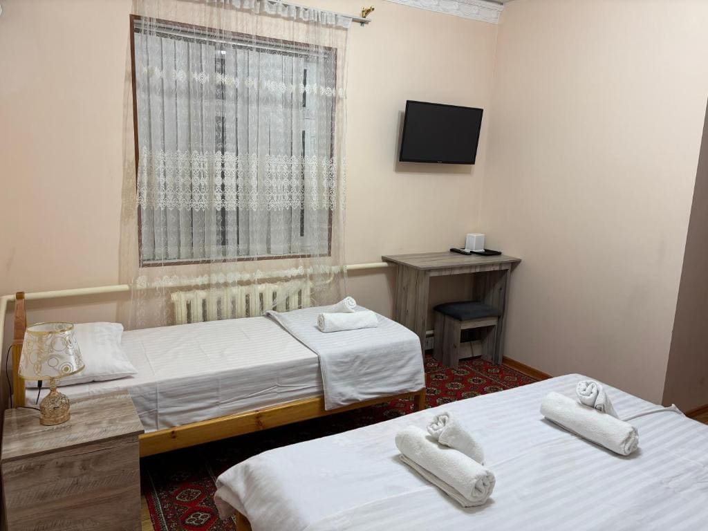 Deluxe Triple Room room - Image 2