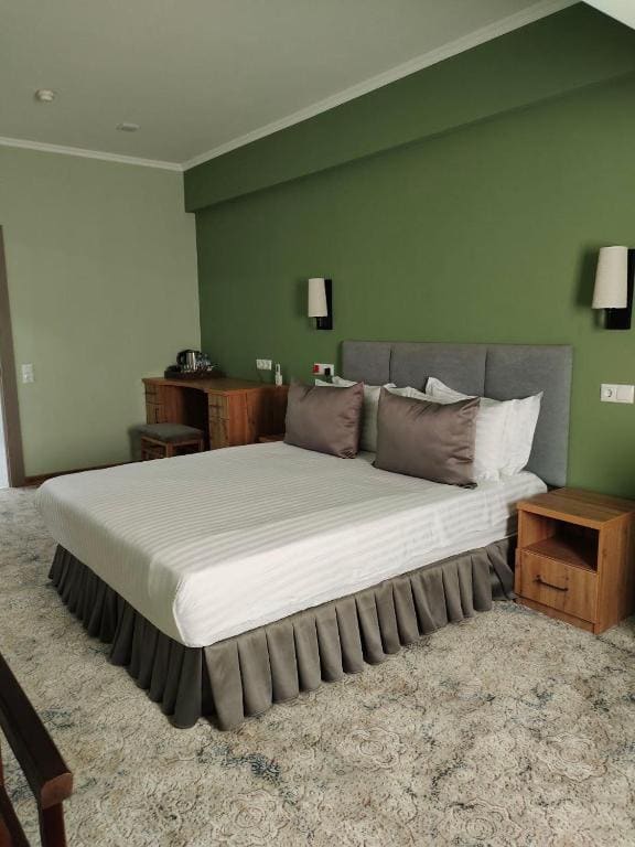 Suite room - Image 2