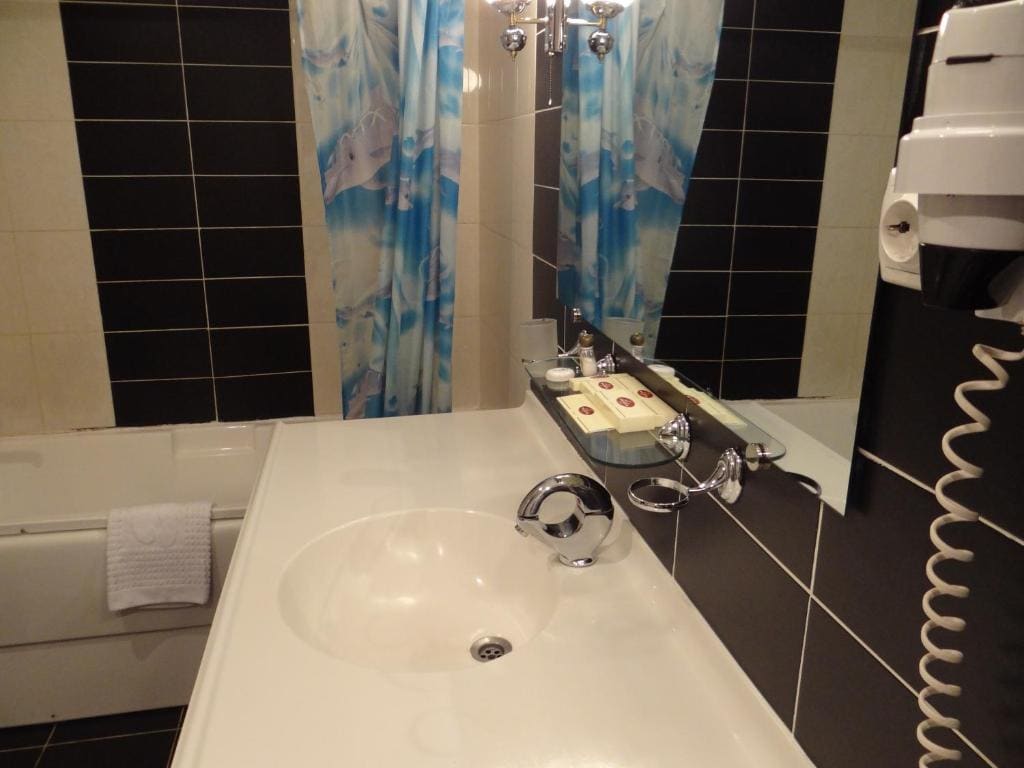 Deluxe Double Room room - Image 2
