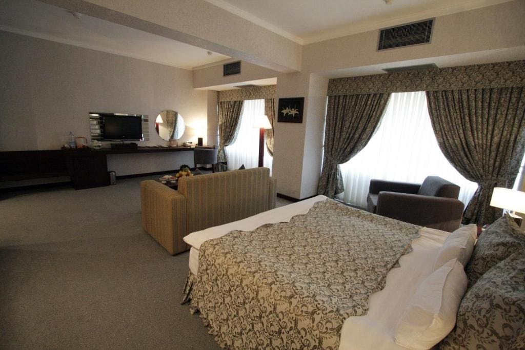 Deluxe Double Room room - Image 1