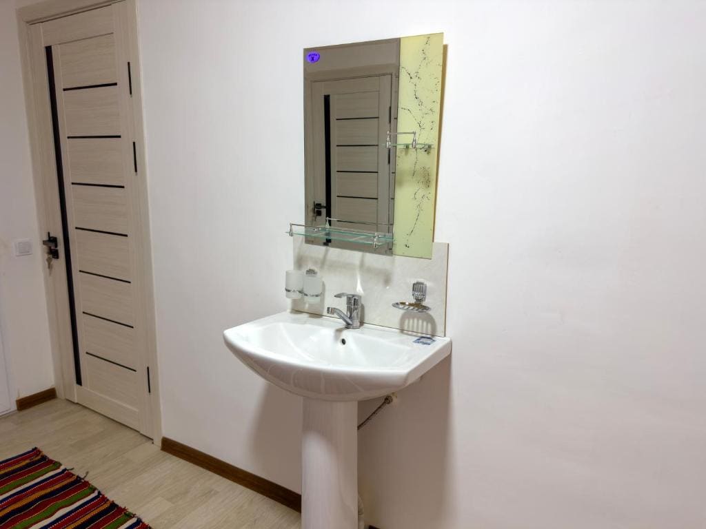 Twin Room room - Image 3