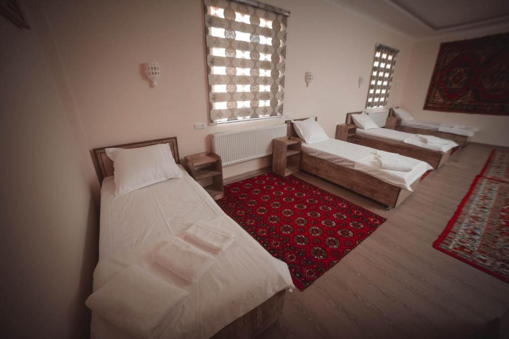 Standard Double or Twin Room room - Image 3