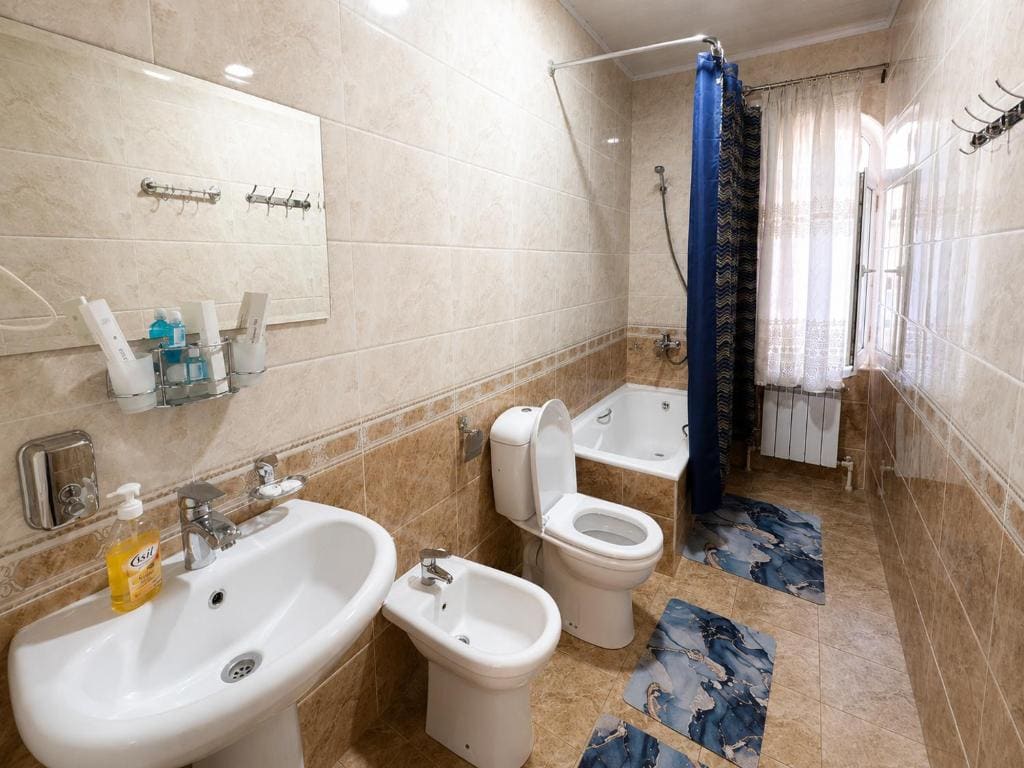 Deluxe Double Room room - Image 3