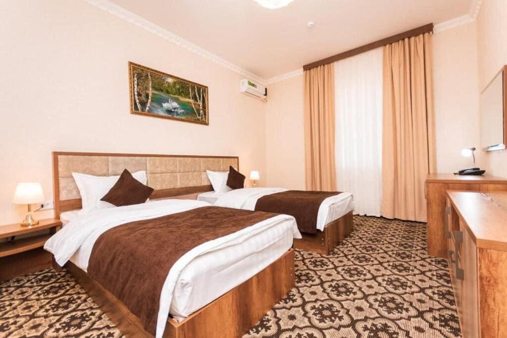 Standard Twin Room room - Image 3