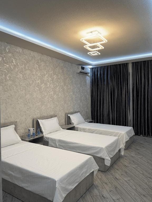 Standard King Room room - Image 2