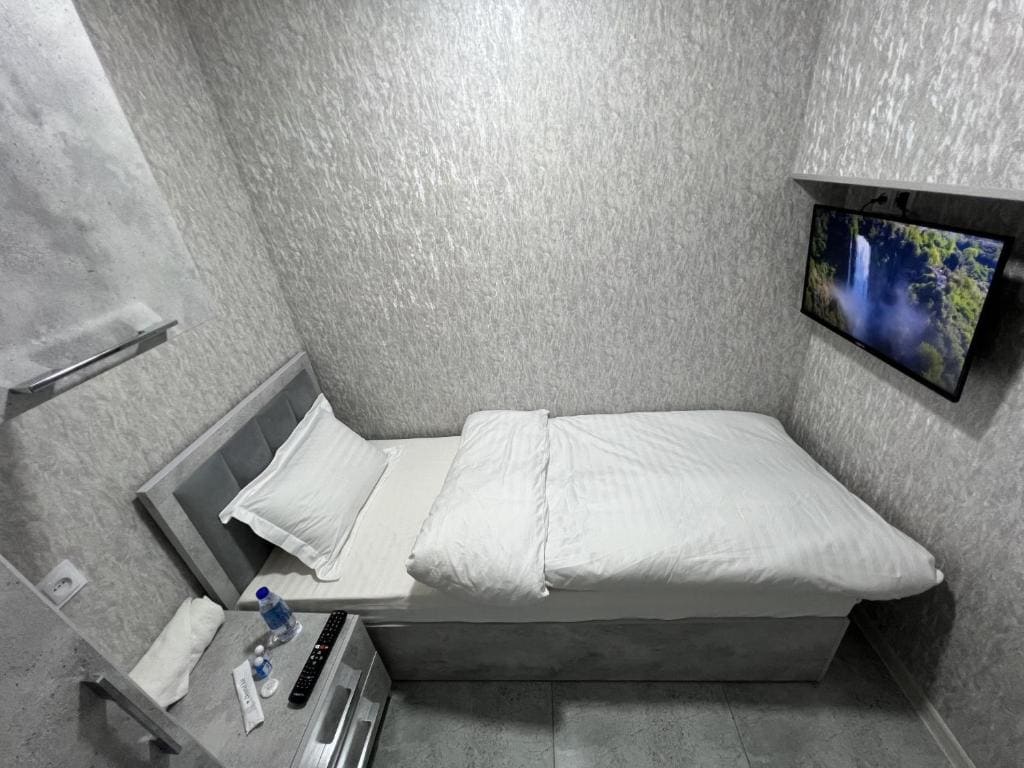 Budget Single Room room - Image 1