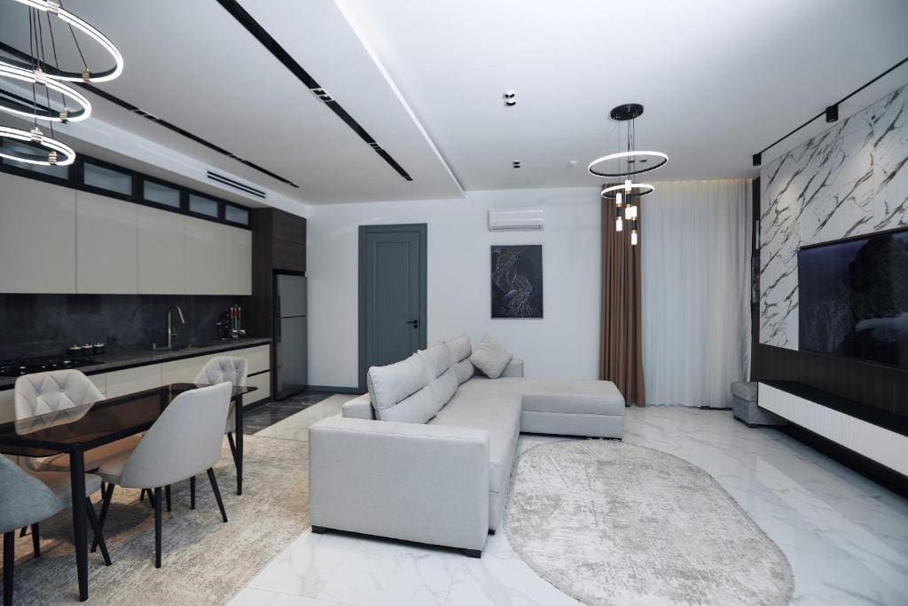 Deluxe Family Suite room - Image 1