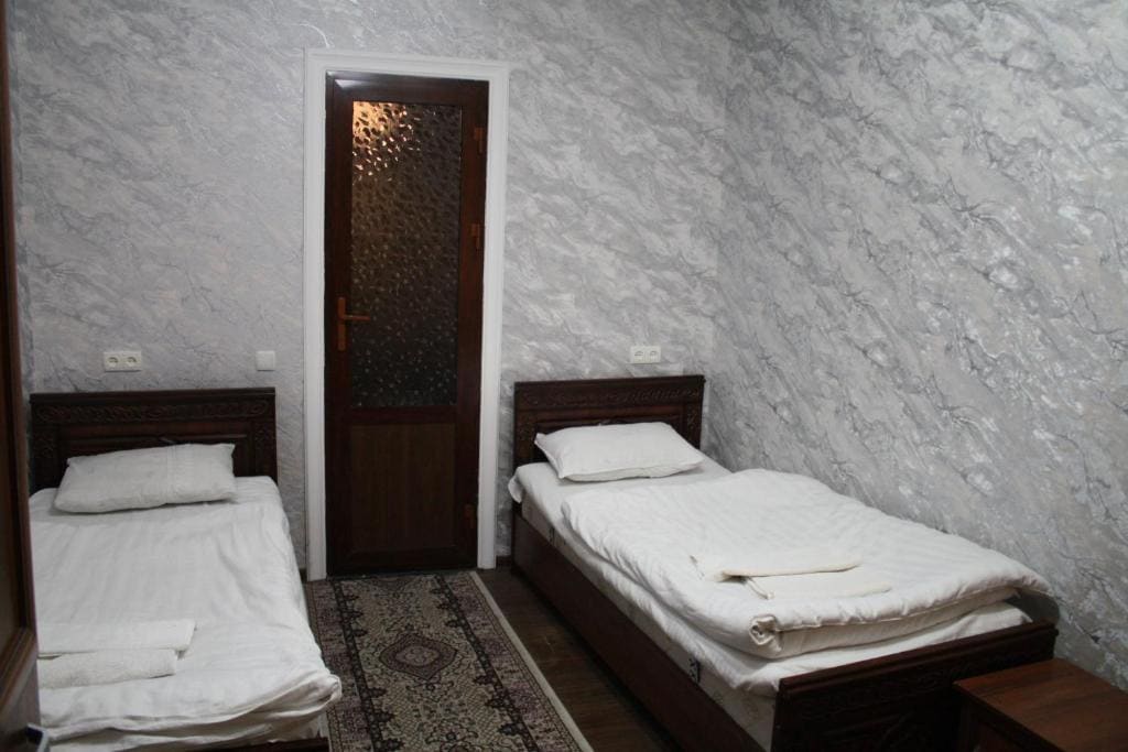 Deluxe Twin Room room - Image 2