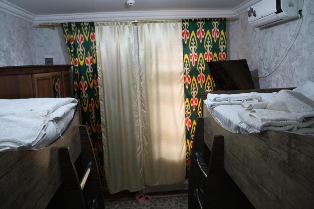Quadruple Room room - Image 2