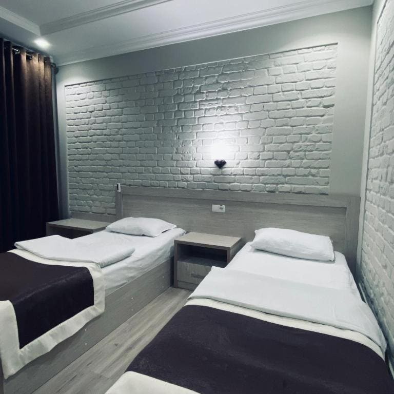 Standard Twin Room room - Image 1