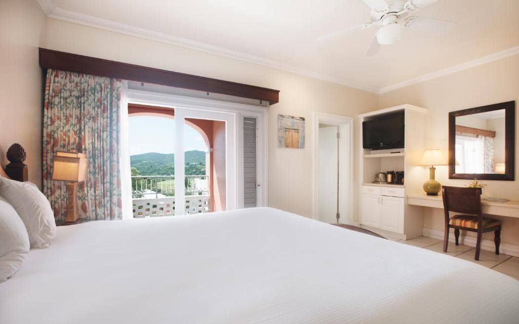 Great House Mountain View Room room - Image 3