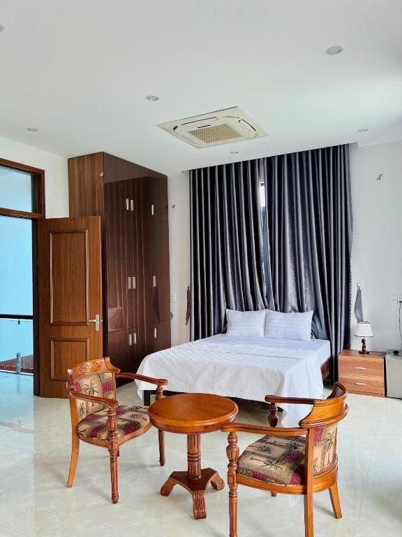 Family Room room - Image 1