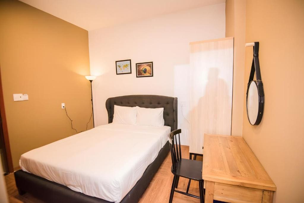 Standard King Room room - Image 3