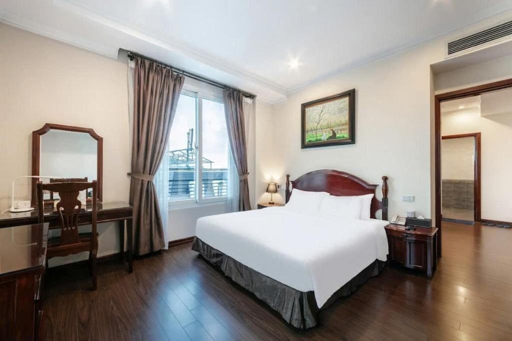 Suite room - Image 1