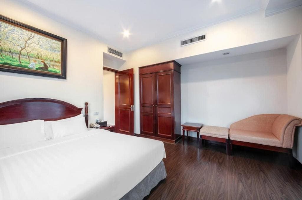 Suite room - Image 2