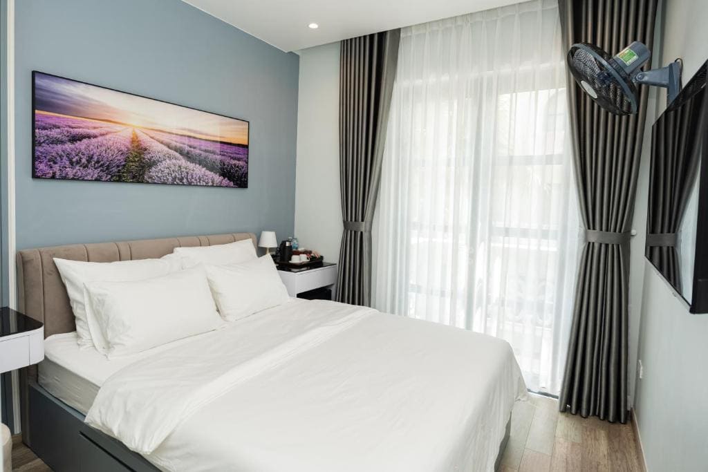 Double Room with Private Bathroom room - Image 3