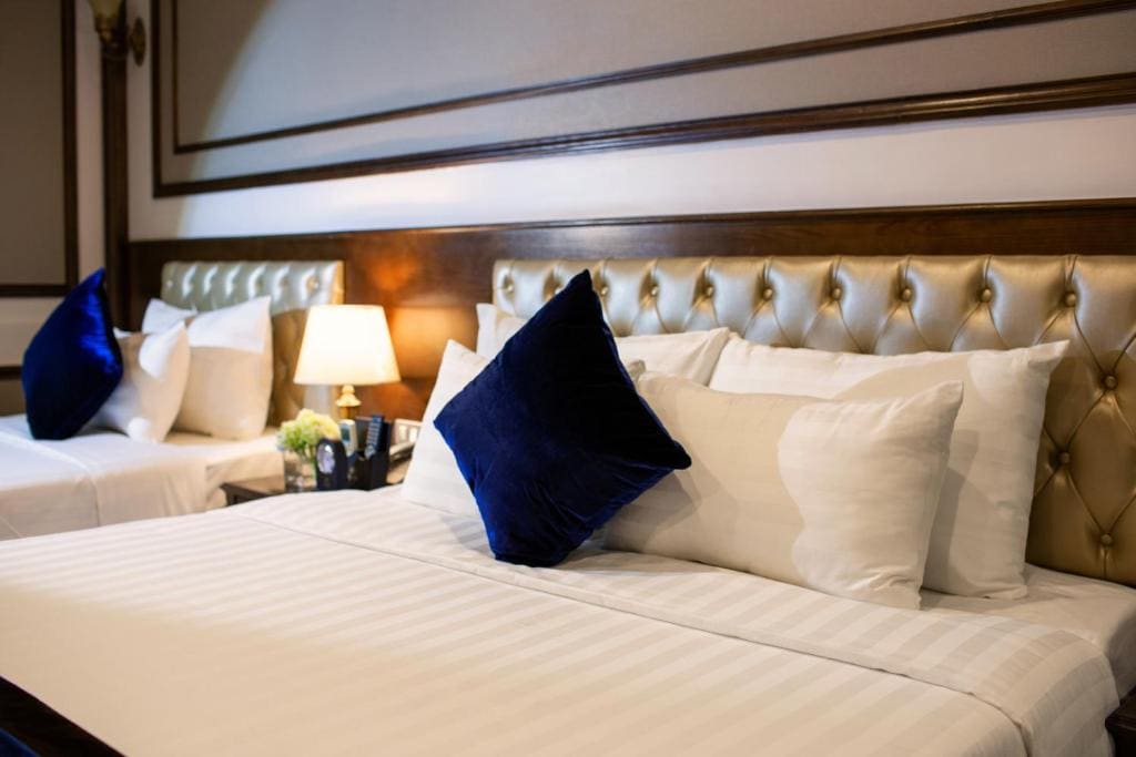 Triple Room with City View room - Image 1