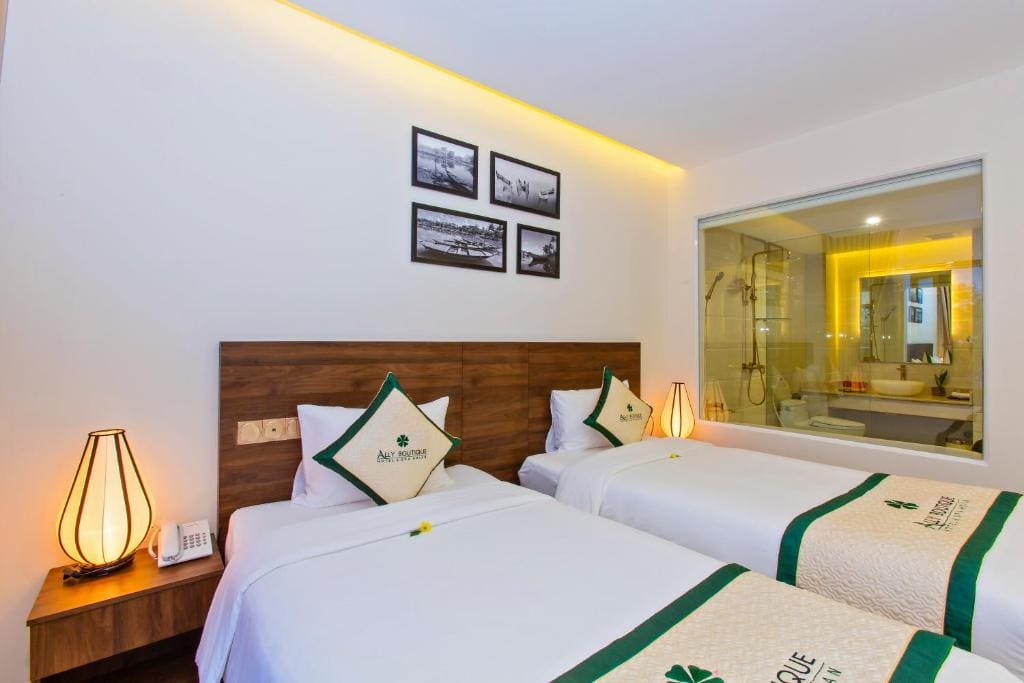 Deluxe Twin Room with Sea View room - Image 1