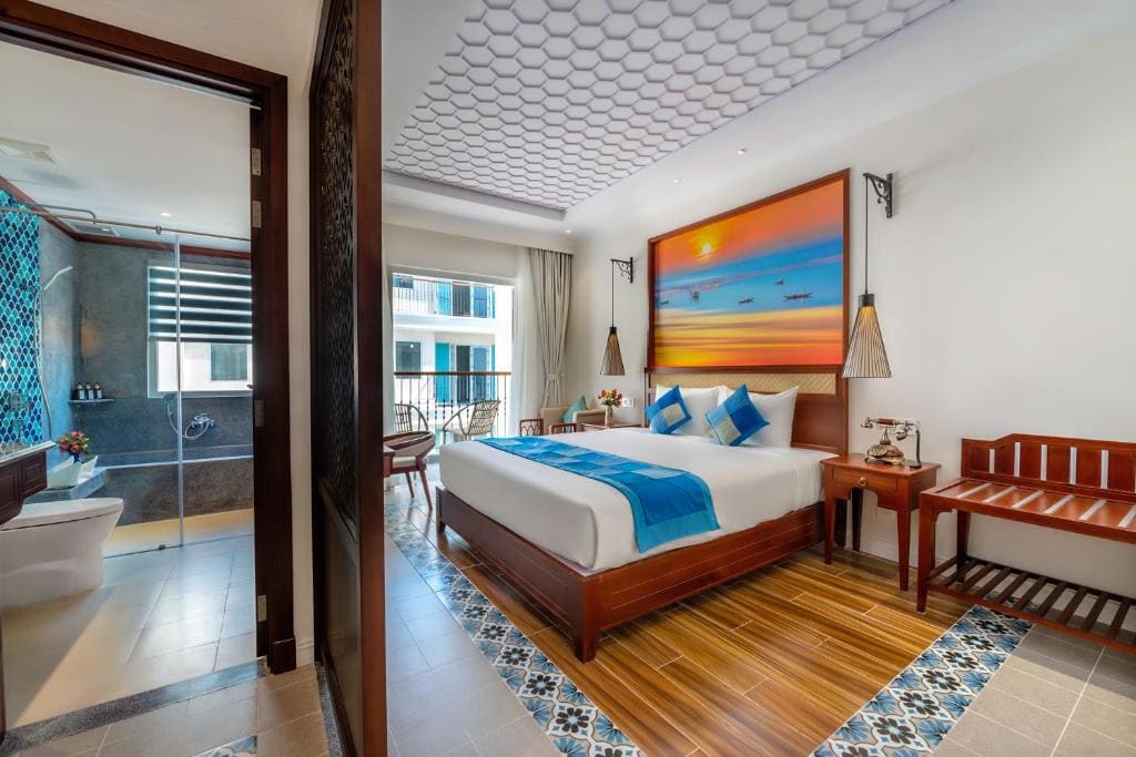Deluxe Room with Pool/Village view and Balcony room - Image 3