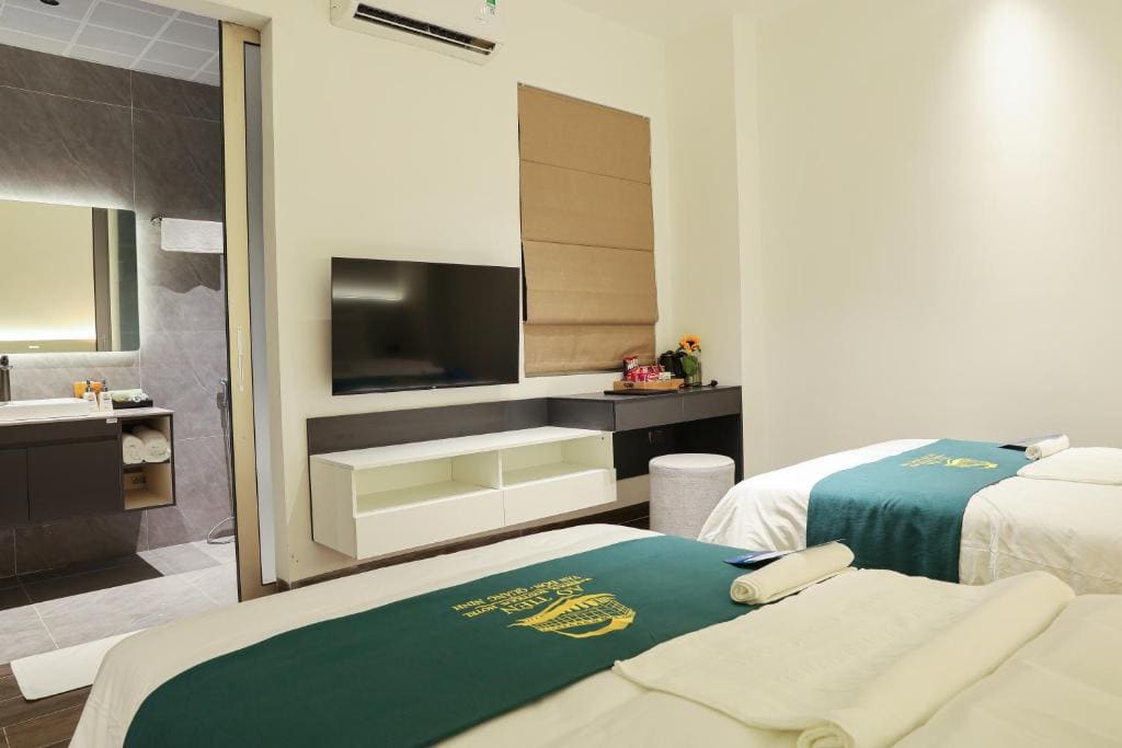 Superior Twin Room room - Image 2