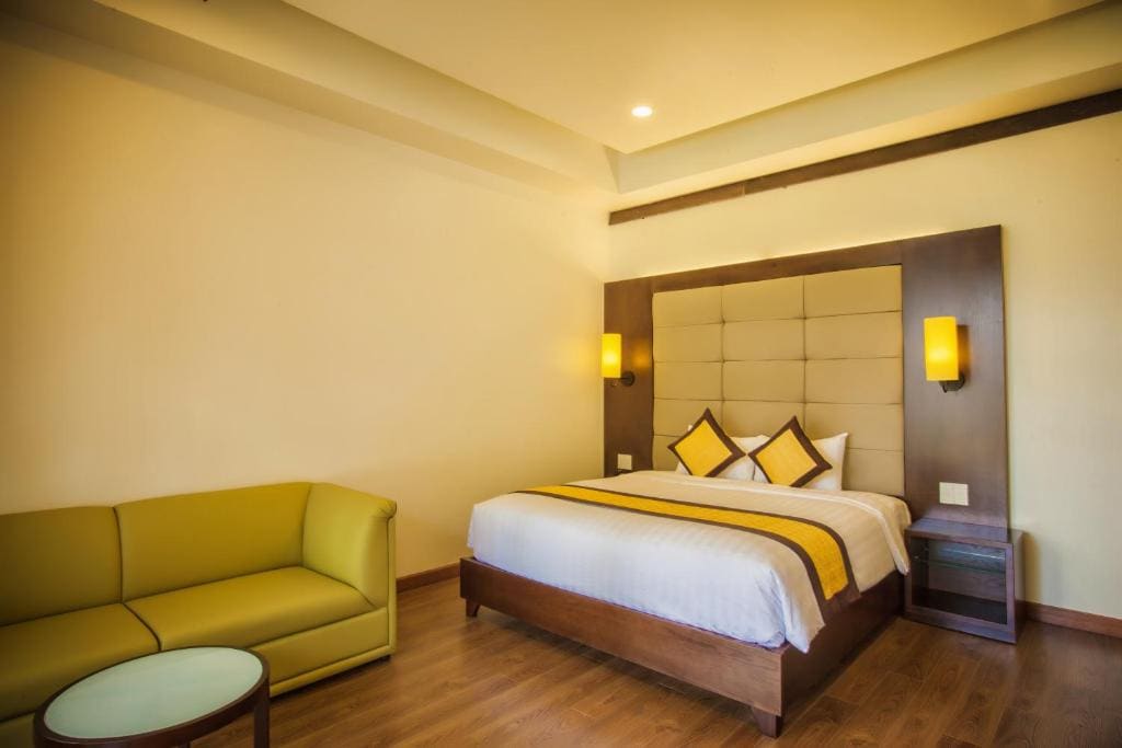 Excutive Bungalow Garden View room - Image 3