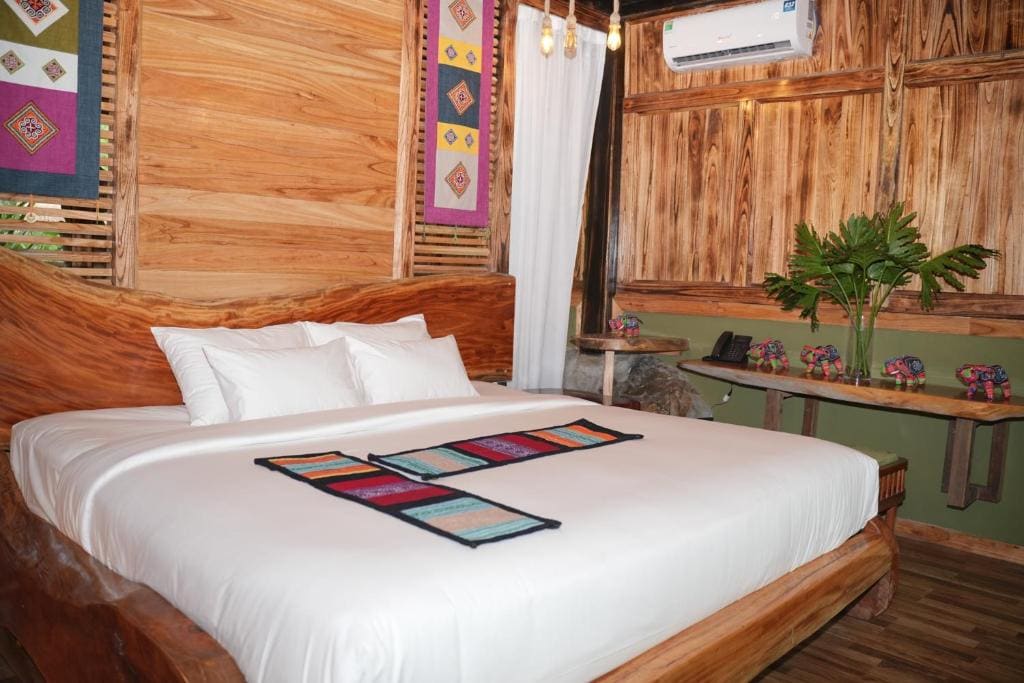 Twin Room with Mountain View room - Image 1
