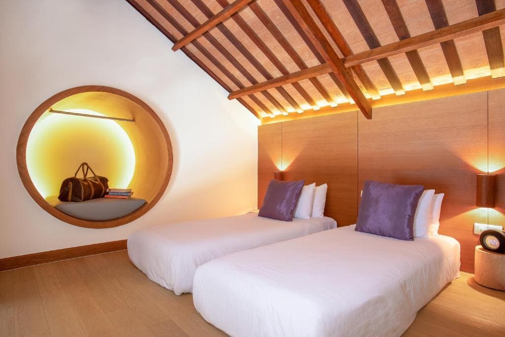 AVANI Junior Ocean Suite room - Image 2